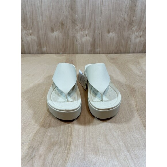 COPY - Woman's Sandals Crocs Brooklyn Flip Low Wedge Off White Size 11 - Picture 1 of 6